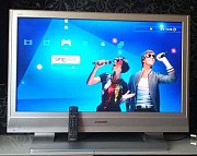 Продаю плазменный телевизор panasonic viera tx-r42el7ks с приставкой.